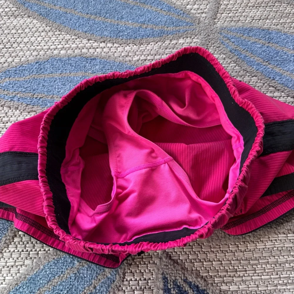 Lululemon Women’s Pinstriped Pink Lined Running Athletic‎ Shorts Size 4